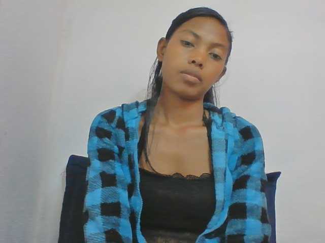 Layah7 live cam on BongaCams