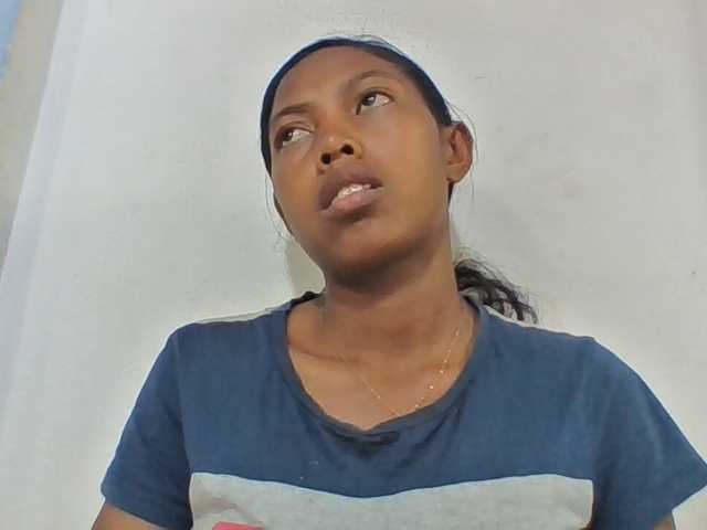 Layah7 live cam on BongaCams