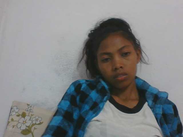 Layah7 live cam on BongaCams