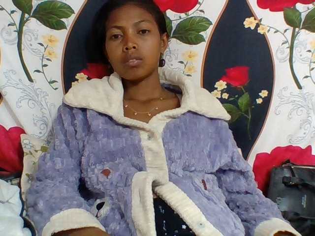 Layah7 live cam on BongaCams