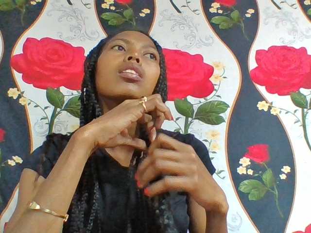 Layah7 live cam on BongaCams