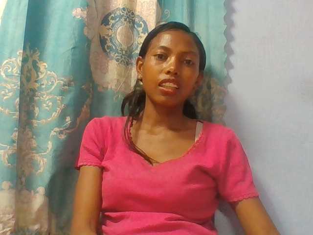 Layah7 live cam on BongaCams
