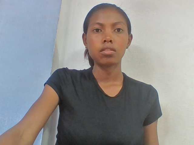Layah7 live cam on BongaCams
