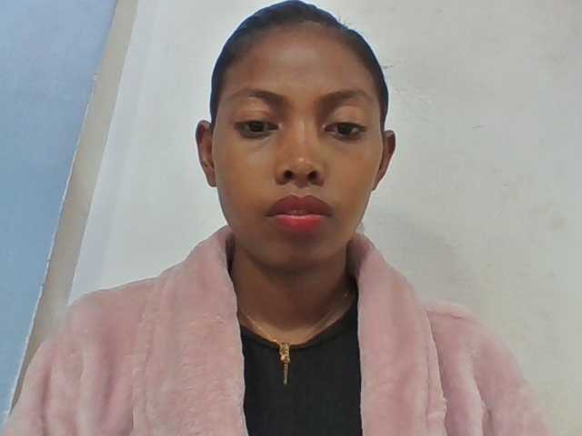Layah7 live cam on BongaCams
