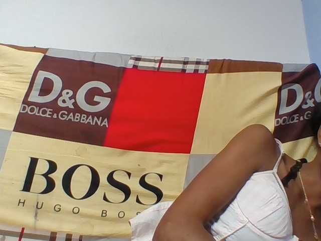 Layah7 live cam on BongaCams