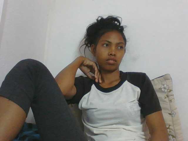 Layah7 live cam on BongaCams
