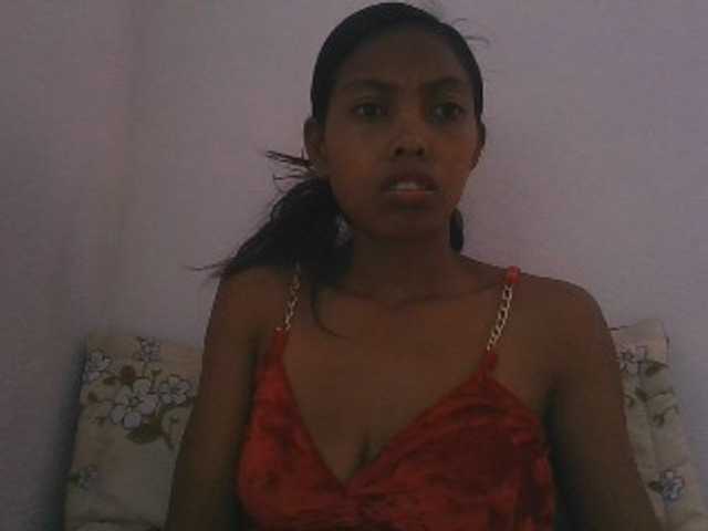 Layah7, en vivo ahora en BongaCams
