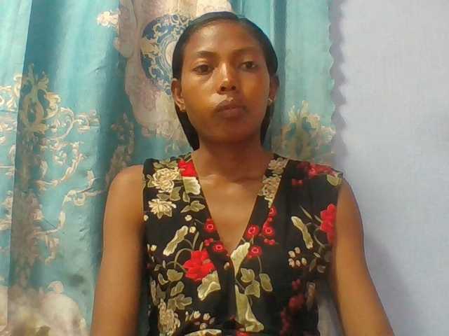 Layah7 live cam on BongaCams