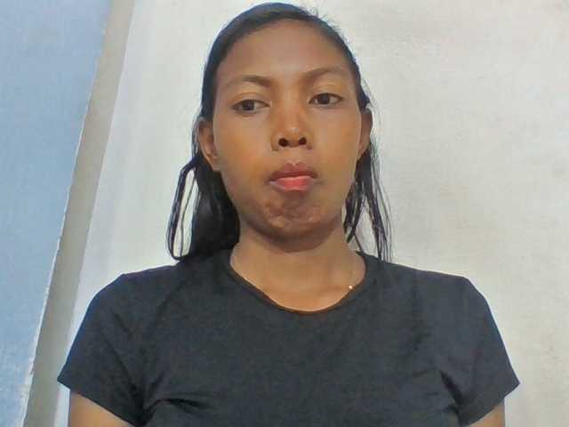 Layah7 live cam on BongaCams