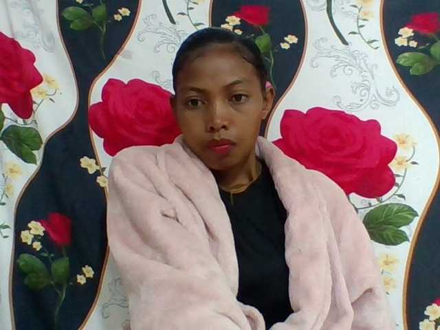 Layah7 live cam on BongaCams