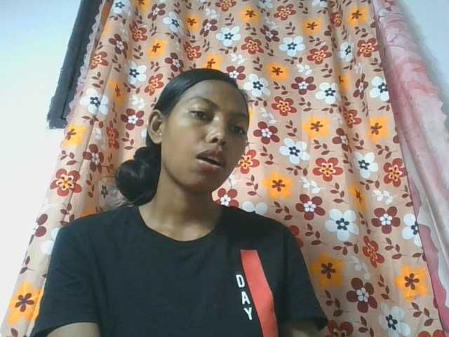 Layah7 live cam on BongaCams
