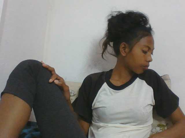 Layah7 live cam on BongaCams