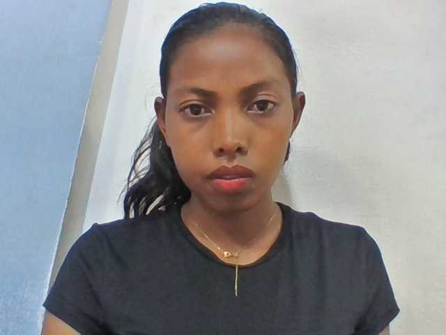 Layah7 live cam on BongaCams
