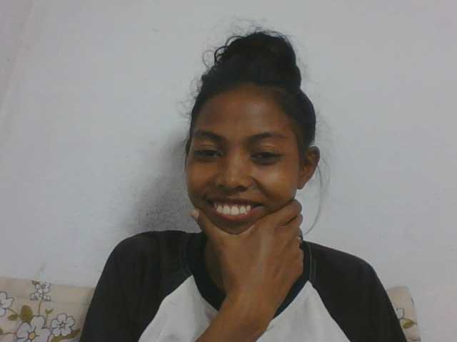 Layah7 live cam on BongaCams