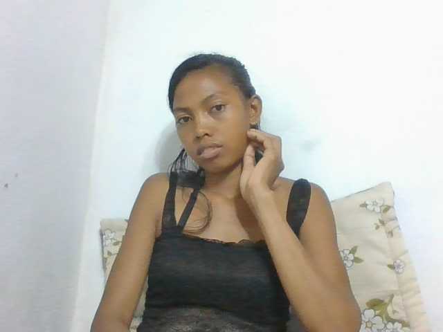Layah7 live cam on BongaCams