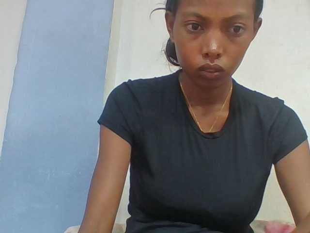 Layah7 live cam on BongaCams
