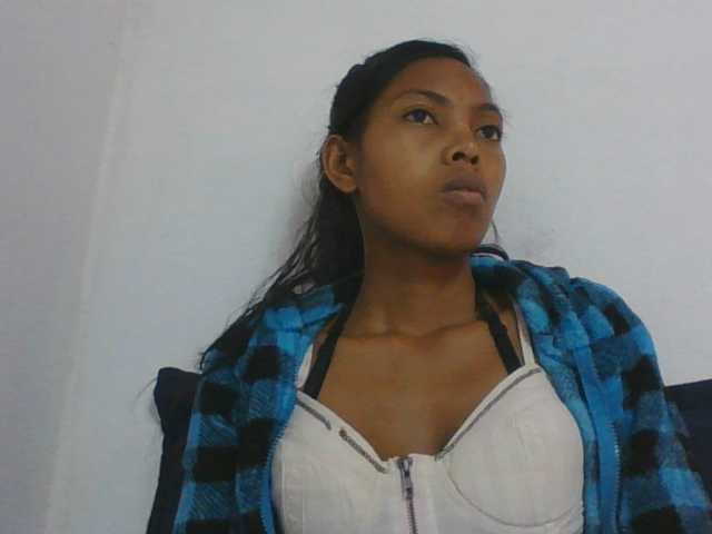 Layah7 live cam on BongaCams