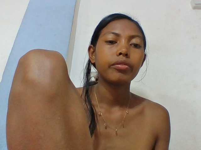 Layah7 live cam on BongaCams