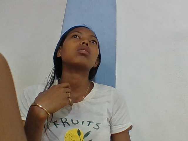 Layah7 live cam on BongaCams