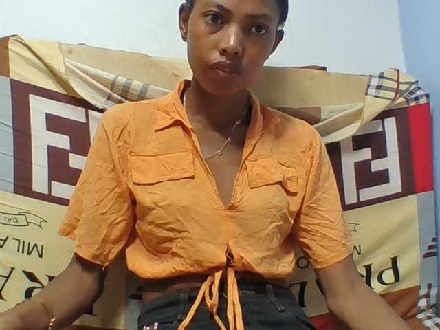Layah7 live cam on BongaCams