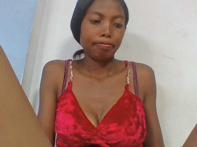 Layah7 live cam on BongaCams