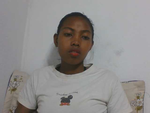 Layah7 live cam on BongaCams