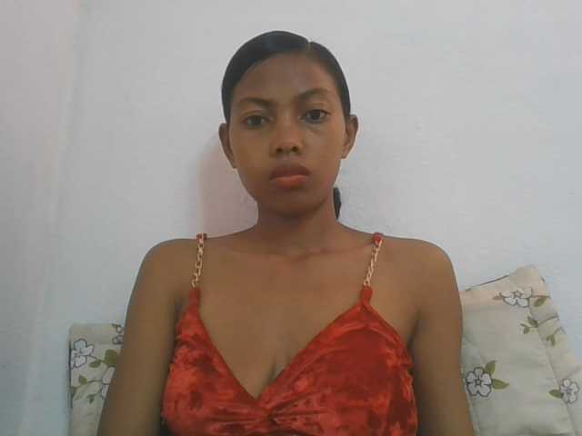 Layah7 live cam on BongaCams