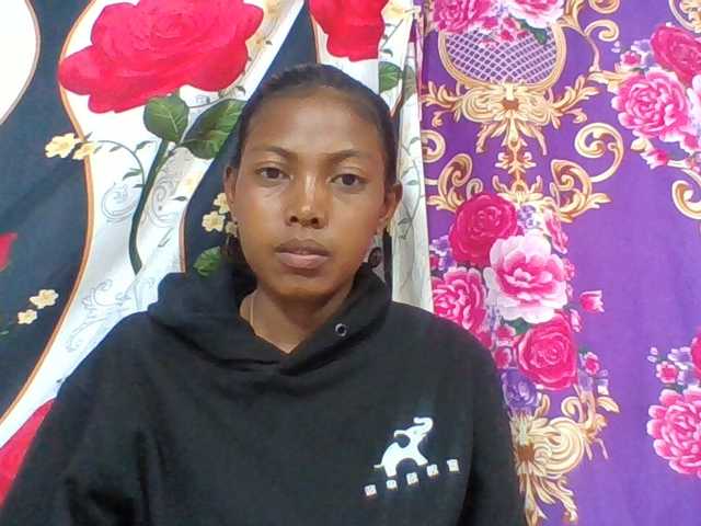 Layah7