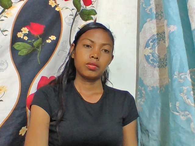 Layah7 live cam on BongaCams