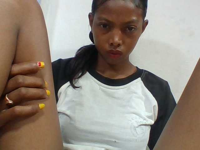 Layah7 live cam on BongaCams