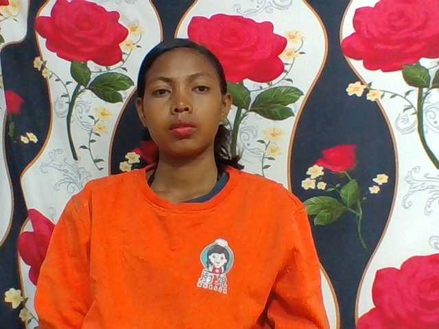 Layah7 live cam on BongaCams