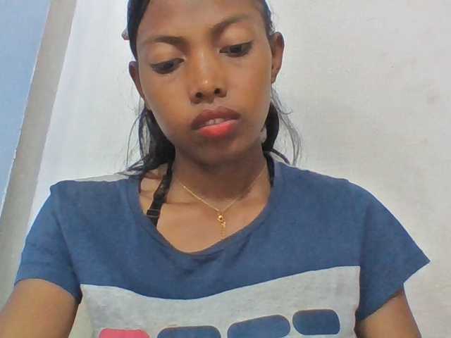 Layah7 live cam on BongaCams