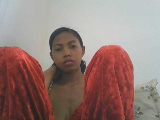 Layah7 live cam on BongaCams