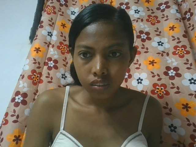 Layah7 live cam on BongaCams