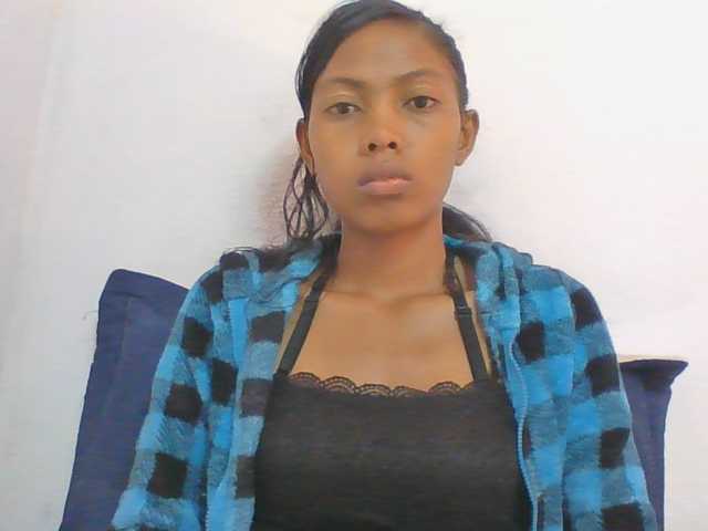 Layah7 live cam on BongaCams