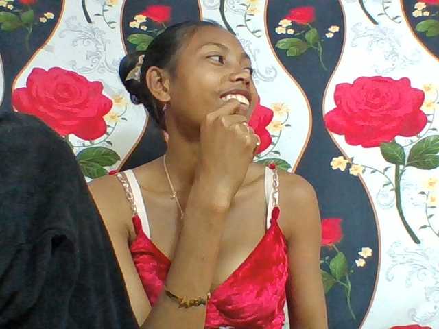 Layah7 live cam on BongaCams