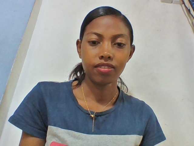 Layah7 live cam on BongaCams