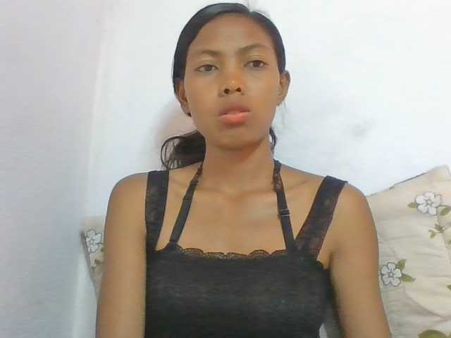 Layah7 live cam on BongaCams