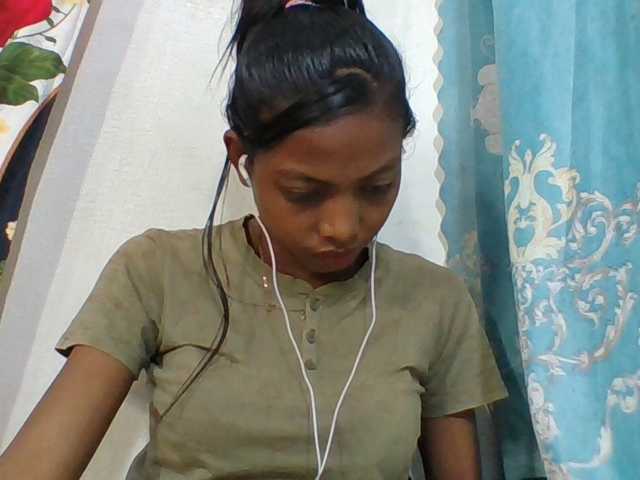 Layah7