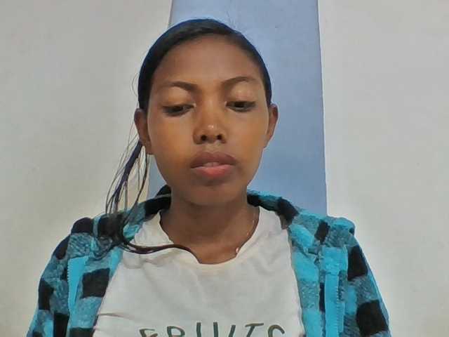 Layah7 live cam on BongaCams
