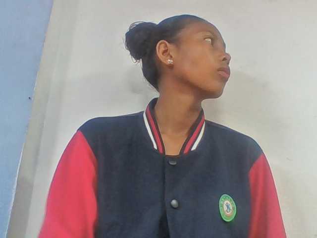 Layah7