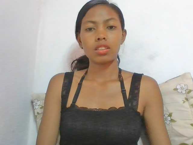 Layah7 live cam on BongaCams