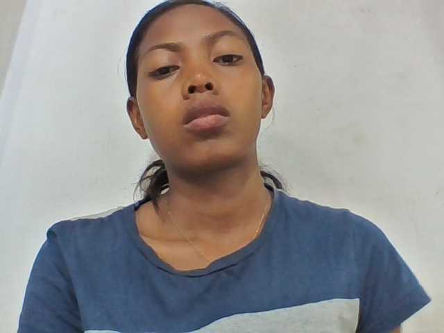 Layah7 live cam on BongaCams