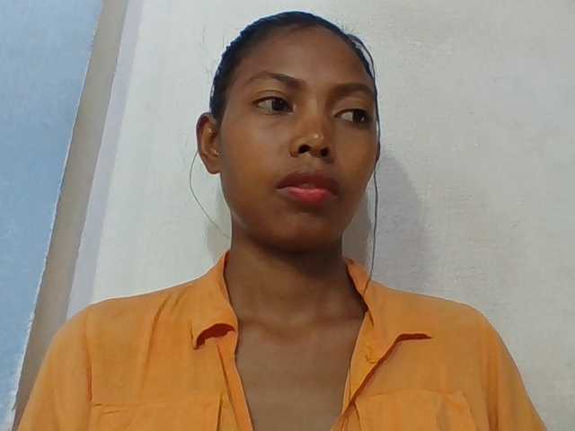 Layah7 live cam on BongaCams