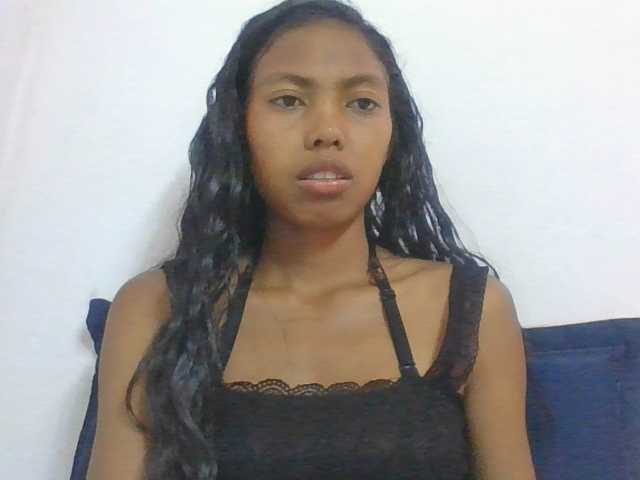 Layah7 live cam on BongaCams