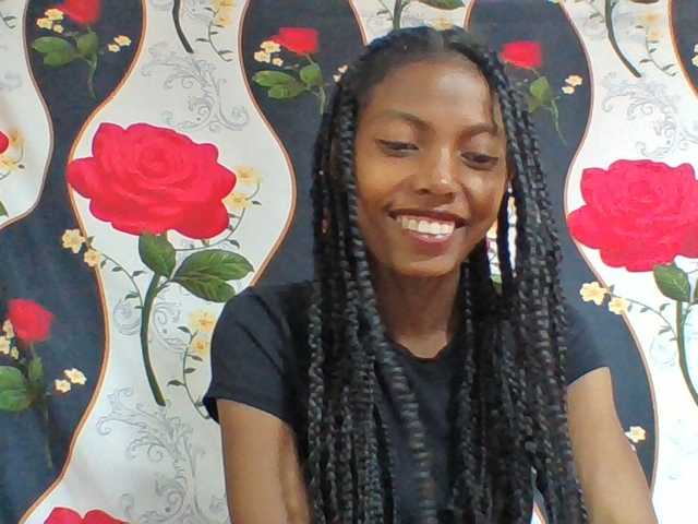 Layah7 live cam on BongaCams