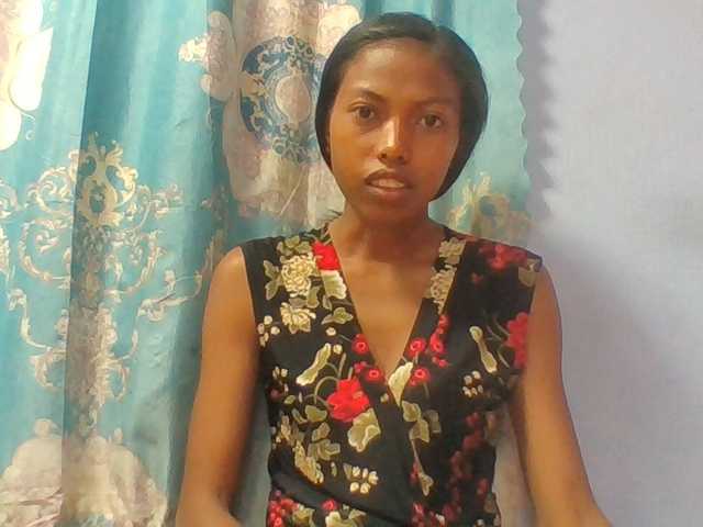 Layah7 live cam on BongaCams