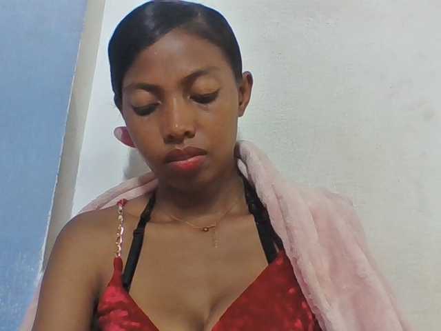 Layah7 live cam on BongaCams