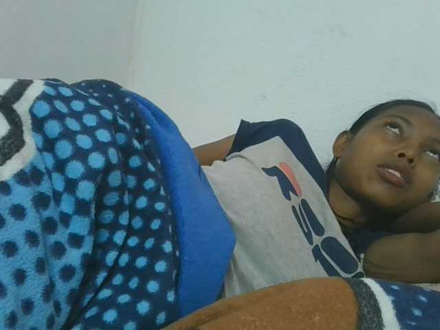 Layah7 live cam on BongaCams