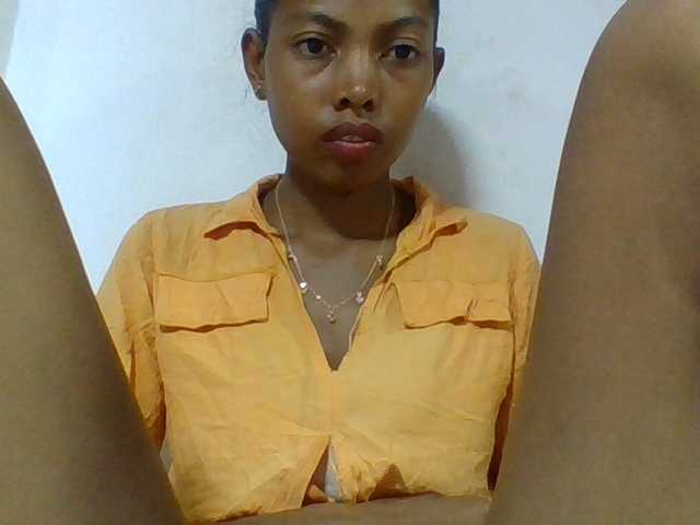 Layah7 live cam on BongaCams